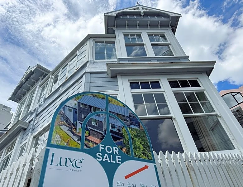 New Zealand home prices dip in April as living costs weigh