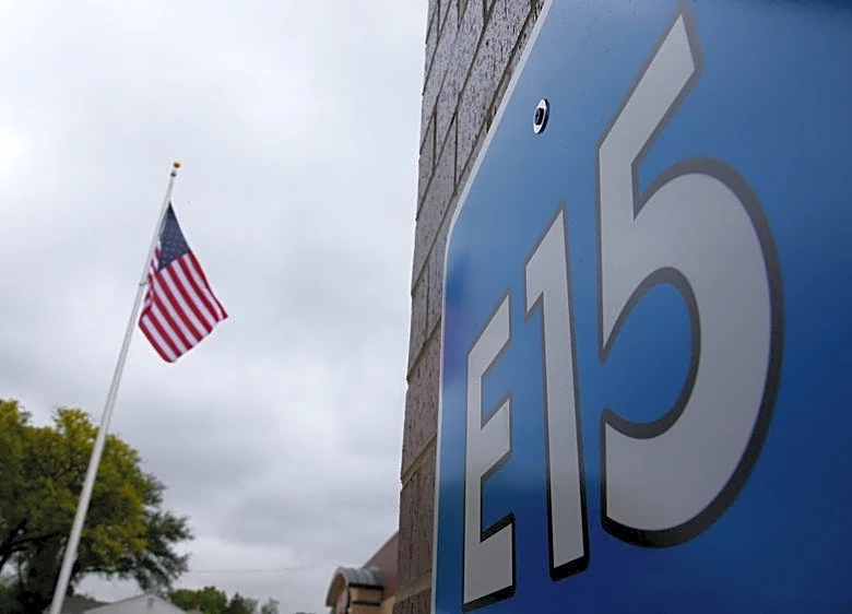US House passes bill allowing year-round sales of E15 gasoline
