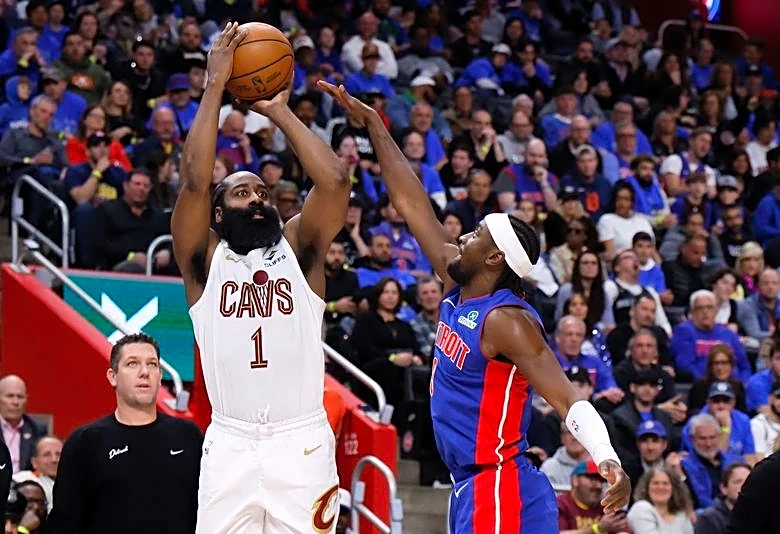 Cavs rally late to force OT, upend Pistons for 3-2 lead