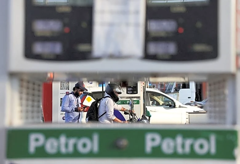 India's wholesale inflation quickens to 3-1/2-year high of 8.3% as energy costs soar