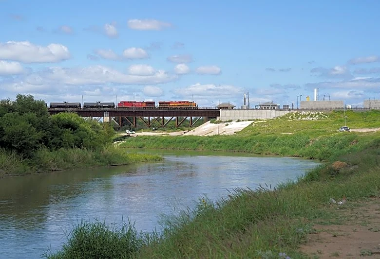 Deaths of six migrants in Texas railcar investigated as human smuggling