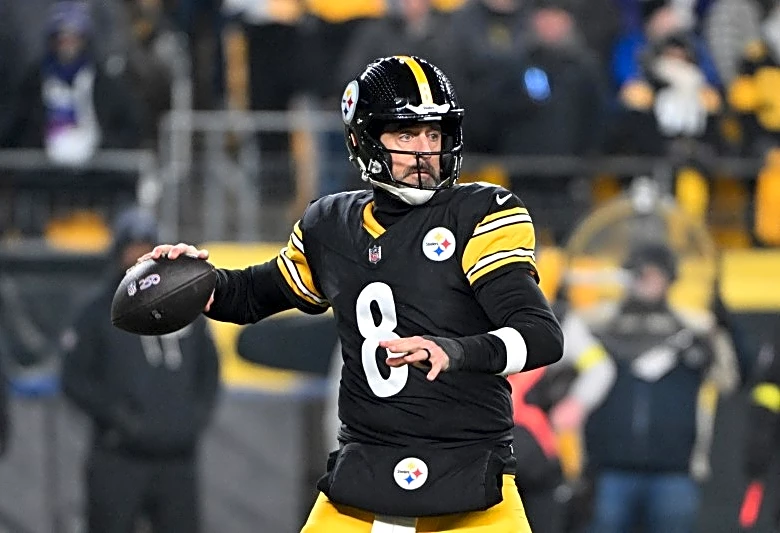 Report: Aaron Rodgers returning to play with Steelers in 2026