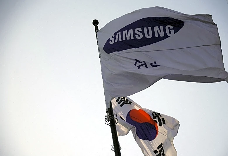 Samsung Electronics and its South Korean union resume pay talks as strike risks loom