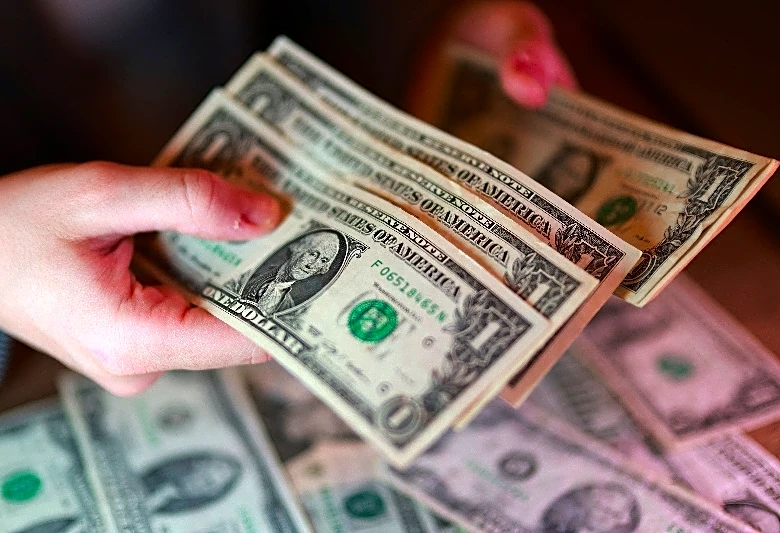 Dollar firms as oil climbs, bond rout saps risk appetite