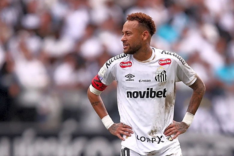 Soccer-Brazil's Neymar dismisses 'nonsense' criticism, says fit for World Cup