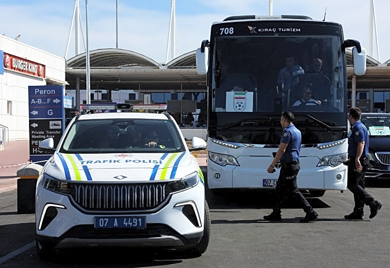 Soccer-Iran squad arrives in Turkey for training amid World Cup uncertainty