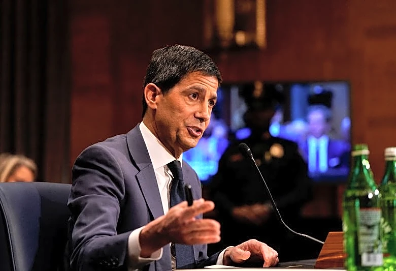 Warsh to be sworn in as Fed chair at White House on Friday