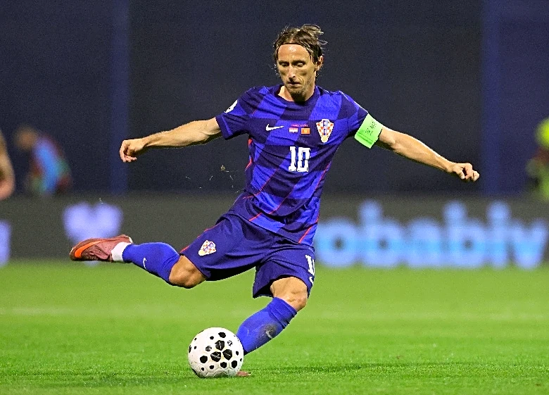 Soccer-Modric included in Croatia's preliminary World Cup squad after cheekbone surgery