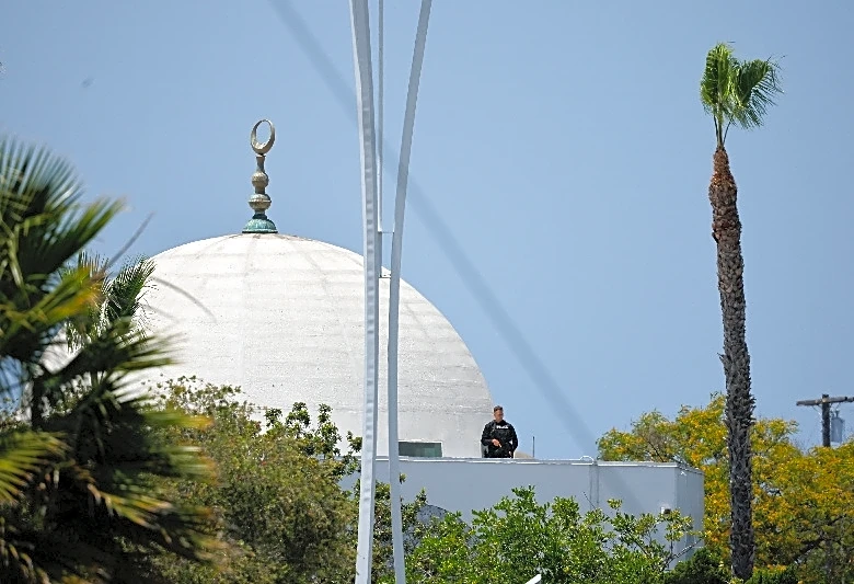 Police converge on San Diego Islamic Center to confront active shooter reports