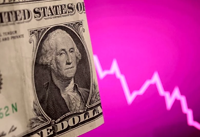 Analysis-Investors see no let-up in bond market strain