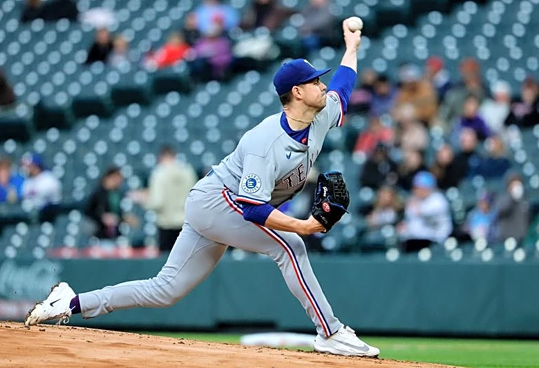 Rangers LHP MacKenzie Gore downlplays lat ailment