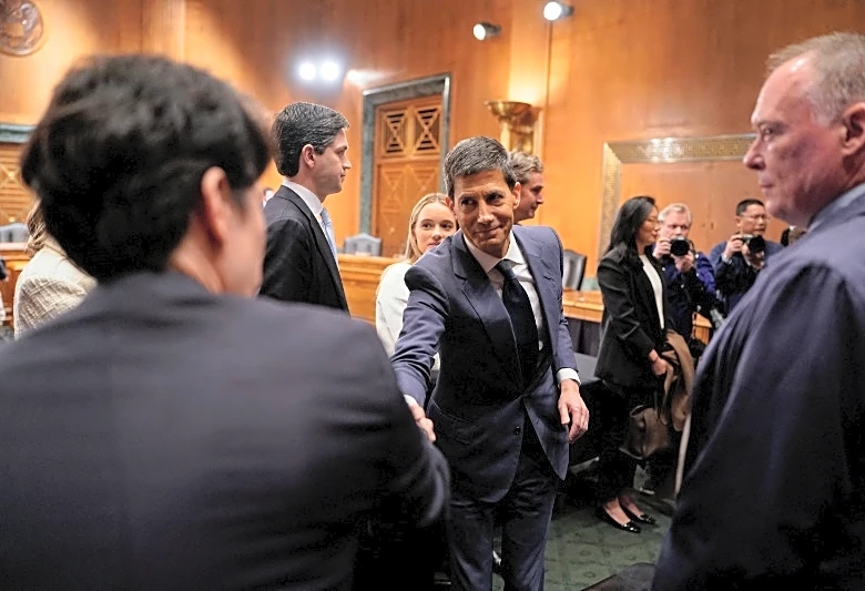 Incoming Fed chair Warsh details first round of asset divestments