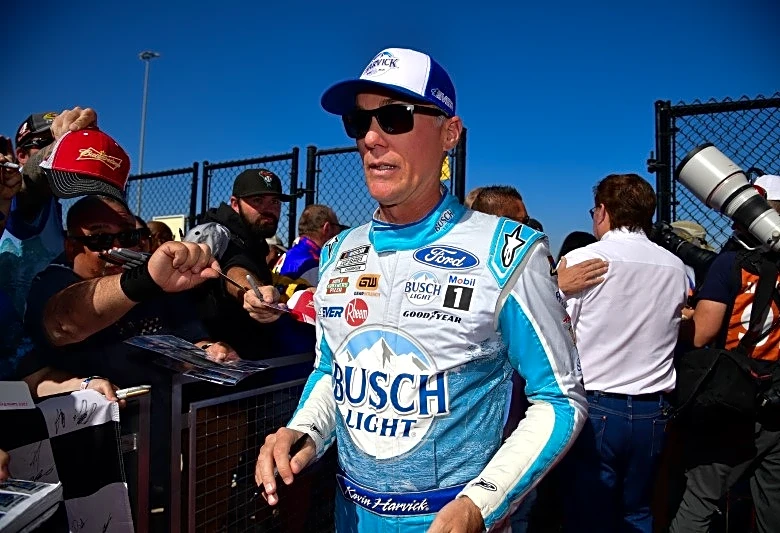 Kevin Harvick, Jeff Burton, Larry Phillips elected to NASCAR Hall of Fame