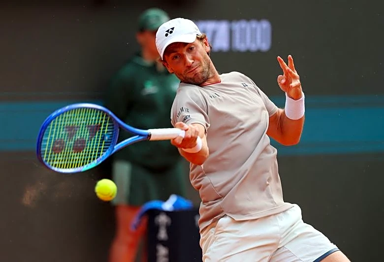 Tennis-Who are the other men's contenders to look out for at the French Open?