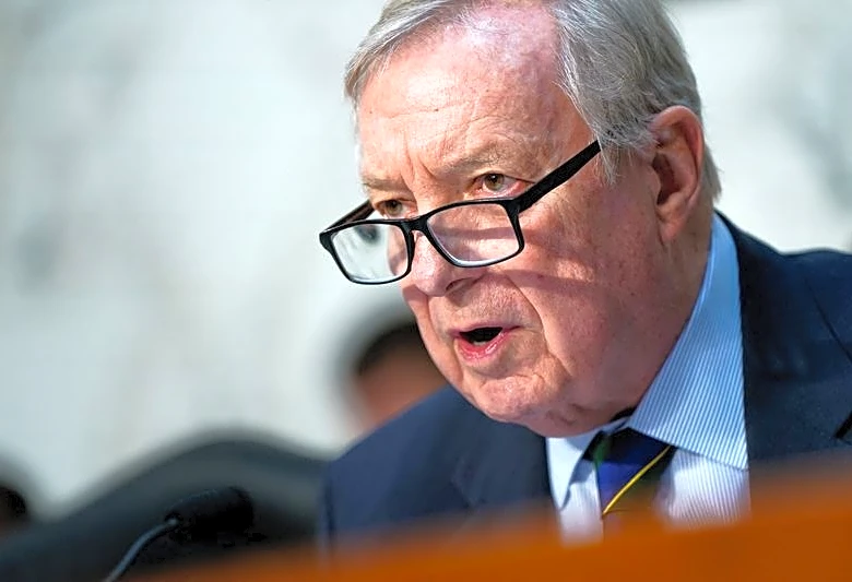 US Senator Durbin urges RFK. Jr to resist easing vape rules