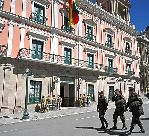 Bolivia dismisses Colombian ambassador as tensions heighten