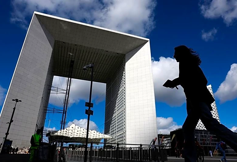 French economic activity contracts at fastest pace in 5-1/2 years in May, PMI shows