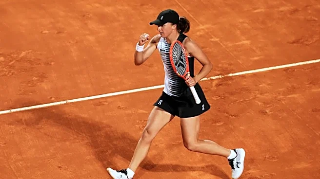 Tennis-Swiatek seeks clay redemption as she targets fifth Roland Garros crown
