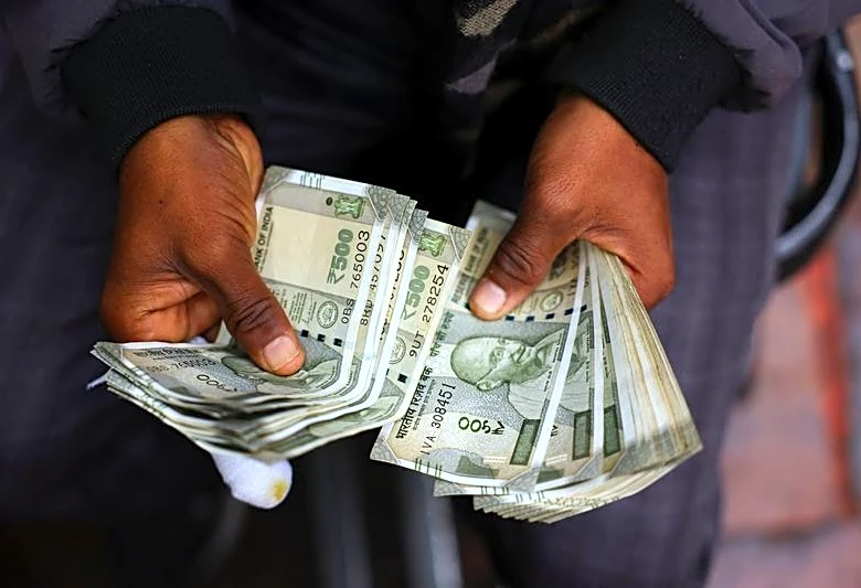Analysis-Asia's currencies are flashing oil shock alarm