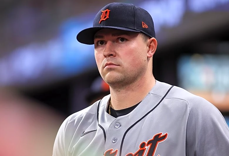 Tigers LHP Tarik Skubal throws off mound in bullpen session