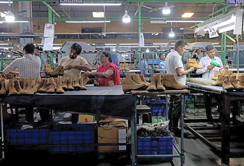 Analysis-India's job engine strains as Iran war hits remittances and trade