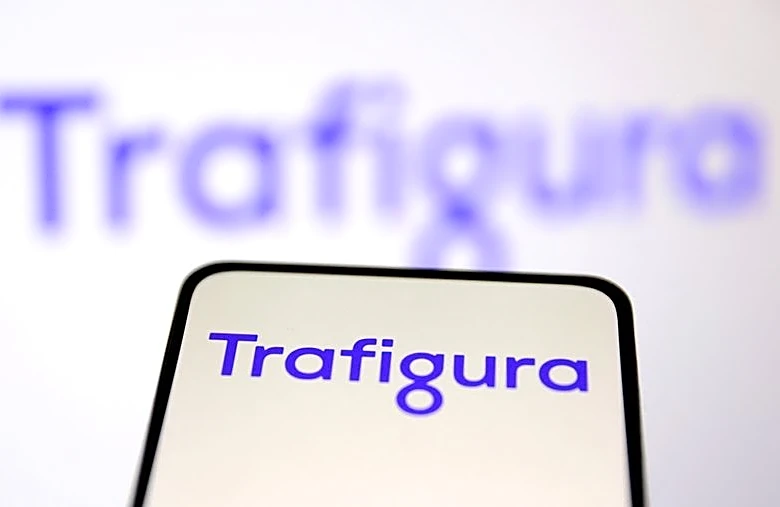 Trafigura plans to withdraw LME copper stocks ahead of US tariff ruling, sources say