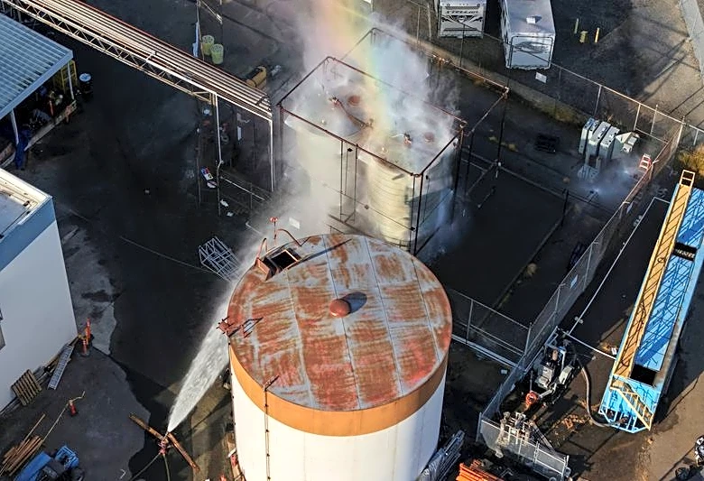 Thousands evacuated in Southern California due to failing chemical tank