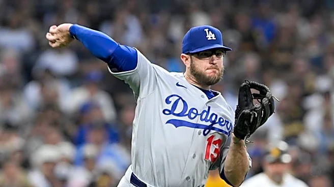Dodgers 3B Max Muncy (wrist) out for 'couple days'