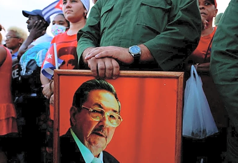 Explainer-Despite Trump's pressure, Cuba may not turn out like Venezuela