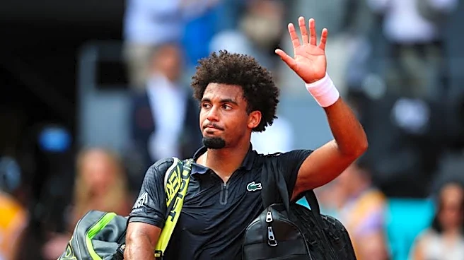 Tennis-Frenchman Fils out of Roland Garros due to hip pain
