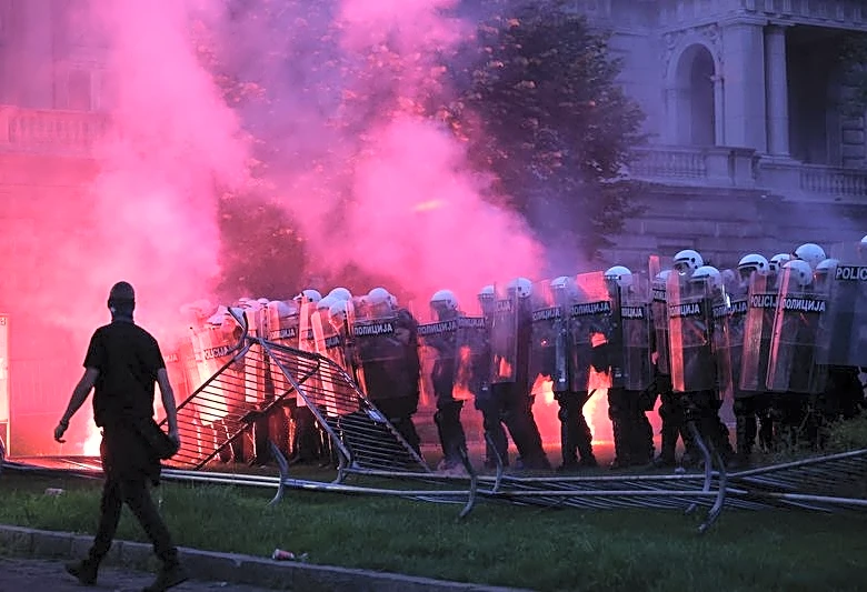 Police and protesters clash in Serbia as crowds demand president's exit