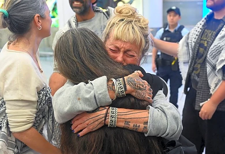 Australian activists return after Gaza flotilla incident, allege Israeli abuse