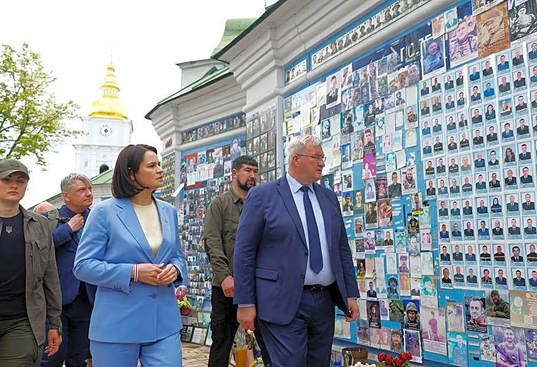 Belarus opposition leader visits Ukraine as Kyiv warns of escalation