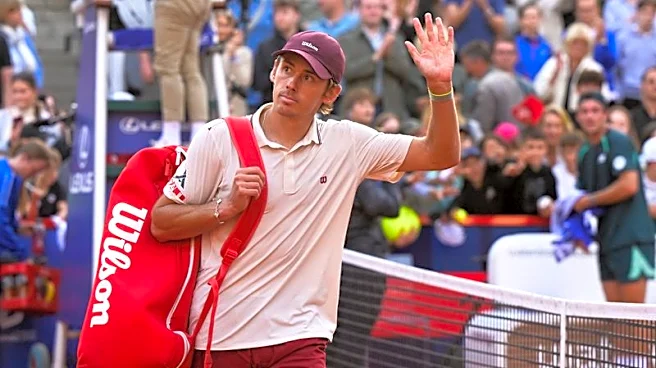 Tennis-De Minaur faces rising star Blockx at French Open, Svitolina downplays title talk