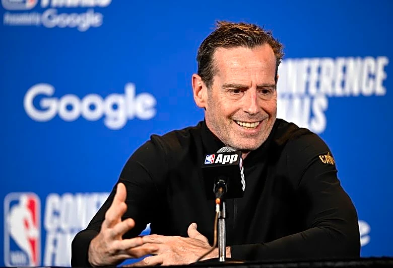 Reports: Cavs expected to retain Kenny Atkinson; James Harden wants to return