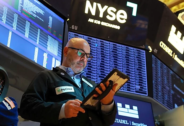 Wall St futures rise on AI optimism; investors optimistic on Mideast truce
