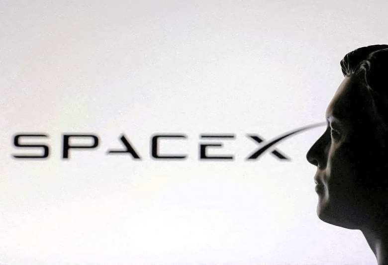 US funds set aside cash as SpaceX and OpenAI prepare to go public, analysts say