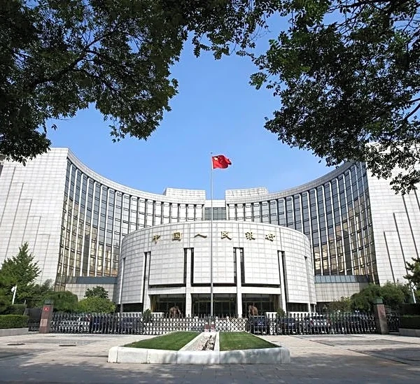 Exclusive-PBOC tells Chinese banks to boost May lending as credit weakness persists, sources say