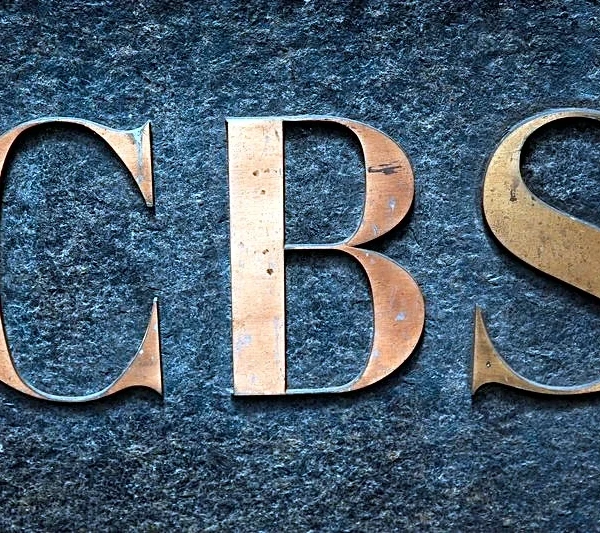 CBS News taps filmmaker Nick Bilton to lead '60 Minutes'