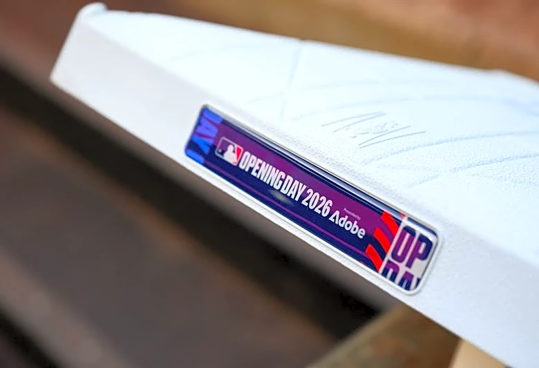 MLB counters MLBPA's economic proposal, intends to pursue salary cap