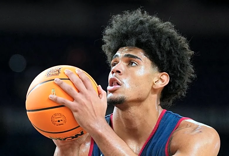 Arizona F Koa Peat remains in draft as 38 early entrants withdraw