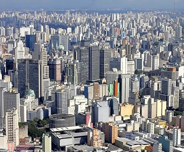 Brazil's economy rebounds in early 2026, clouding rate cut outlook