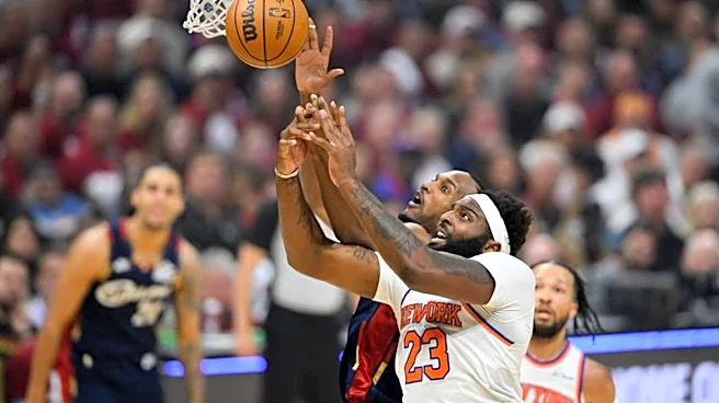 Report: Knicks C Mitchell Robinson to play with broken pinky