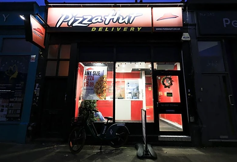 Yum Brands in exclusive talks to sell Pizza Hut to LongRange Capital, source says
