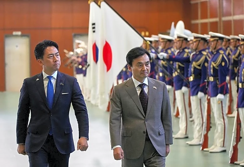 South Korea, Japan discuss military-logistics support deal, Seoul says