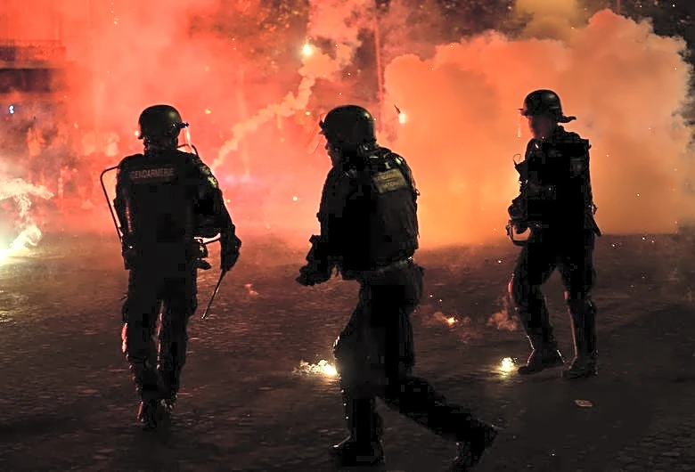 Two hundred hurt in post-game violence as Paris hails second Champions League triumph