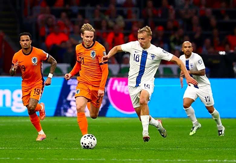 Soccer-Fit De Jong offers an extra dimension to the Dutch