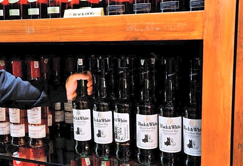 India may revisit Scotch whisky tariff cuts if UK steel curbs, official says