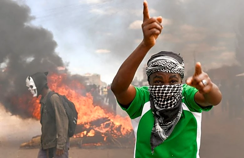 Hundreds protest against planned US Ebola quarantine facility in Kenya