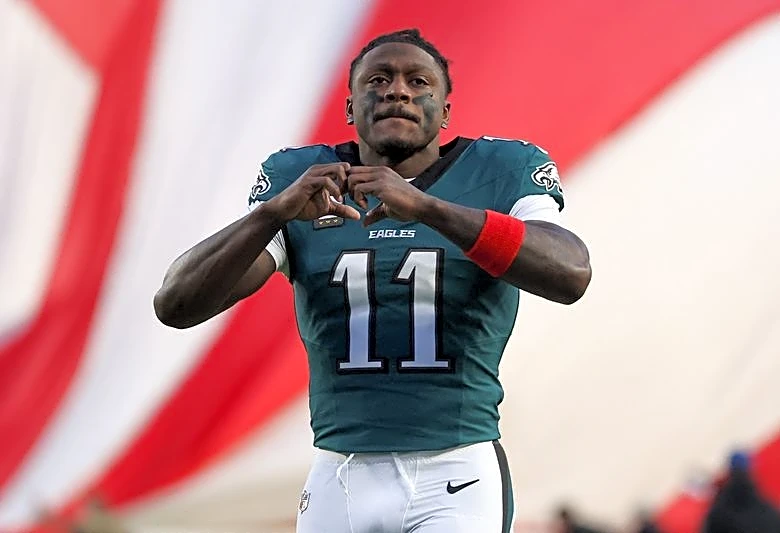 Eagles trade star WR AJ Brown to Patriots for 1st-, 5th-round picks